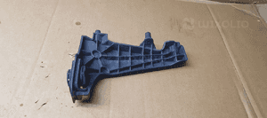 Ślizg mocowanie wspornik lewy atrapy żaluzji BMW M5 G30 F90 1126420 3