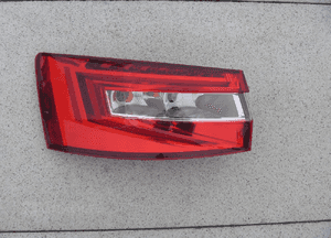Skoda superb iii liftback sedan lampa tylna lewa oryginał 2