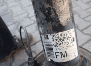 zwrotnica prawy przód OPEL MERIVA B 1.4T 13268957 7