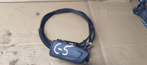 Klamka raczka dźwignia otwierania maski linka cięgno Citroen C5 III 1