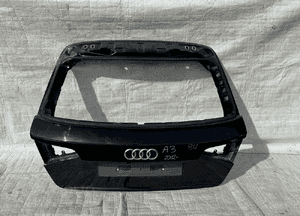 Audi A3 8V4 sportback klapa tylna 12-