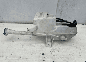 Zbiornik płynu spryskiwaczy pompka volvo V40 ii 31391615 2012- 2