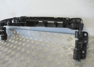 Wzmocnienie pas wspornik mercedes e-klasa W212 lift 2012-2016 4