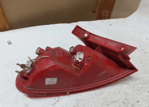 .  TYL TYLNA LAMPA PRAWA CHEVROLET LACETTI 4