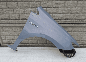 Toyota auris 13-21 błotnik prawy przedni 1