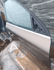 Volvo XC60 drzwi prawe przód kompletne w kolor 08- 12