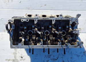 Audi A4 B8 A5 8T 2.7 tdi cgk głowica cylindrów 1059353CS 1