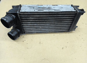 Peugeot 307 Citroen C4 I Picasso intercooler chlodnica powietrza 07 1.6 2.0 HDI THP 2