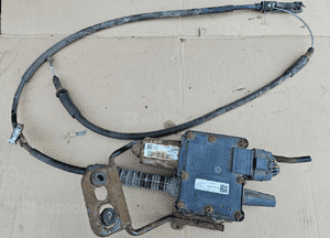 Opel Astra J 4 IV mechanizm hamulca ręcznego 1