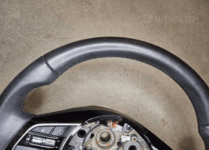 KIA XCEED lift 22R KIEROWNICA SKÓRZANA 4