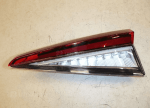 Skoda enyaq iv lampa prawy tył tylna led w klapę 2