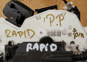 Zamek drzwi prawy przód Skoda Rapid 5E2837016 8