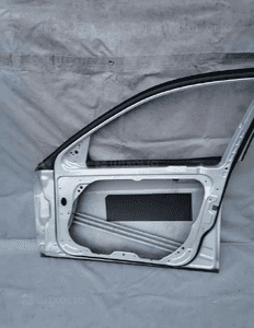 Drzwi prawe prawy przód Mercedes C Klasa W204 07-10r C775 6