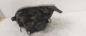Przod przednia lampa prawa ford fiesta MK6 3