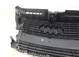 Atrapa grill audi A3 8P lift 09-12 8P0853651M 9