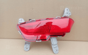 Lampa prawa tylna przeciwmgielna hyundai I30 iii 1