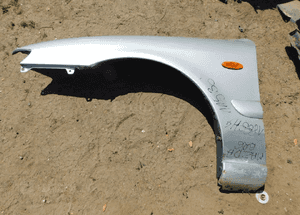 mazda 626 błotnik kolor 18G nr 11536 WYSYŁKA