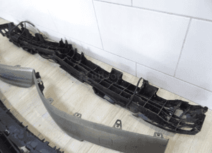 ZDERZAK PRZÓD PRZEDNI RENAULT MEGANE II 7