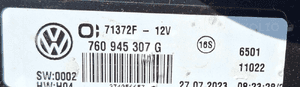 VW Volkswagen Touareg 2024- Lampa Klapy Centralna LED 760945307G 7