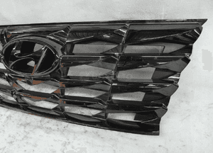 Hyundai tucson iv pod kamera grill atrapa 3