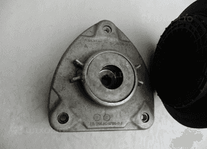 MOCOWANIE AMORTYZATORA ŁOŻYSKO PRZÓD SPRĘŻYNA A246 W176 C117 GLA CLA 3