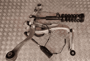 BMW F10 F11 ZWROTNICA WAHACZ AMORTYZATOR LEWY 2.0 DIESEL 6775769 11