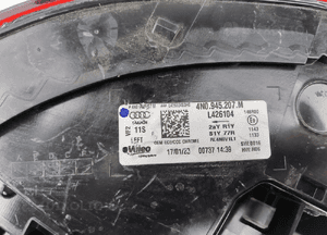 Audi A8 4N D5 lampa lewa tyl 4N0945207M 8