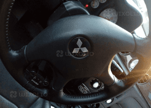 Mitsubishi Outlander I 1 airbag poduszka kierowcy pasazera deska 3