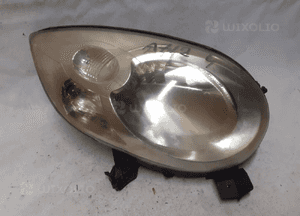 Przod przednia lampa prawa citroen C1 1