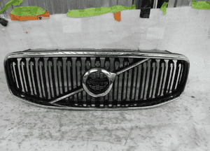 Volvo XC60 ii 2 idealny grill atrapa 1
