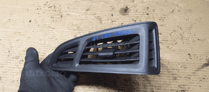 Kratka nawiewu powietrza lewa Ford Focus MK3 1