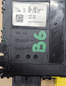 VW Passat B6 moduł sterownik pod kierownice 3C0953549M