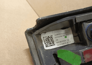 LISTWA NA BŁOTNIK PRAWY TYŁ AUDI Q2 81A 81A853818A 16- 4