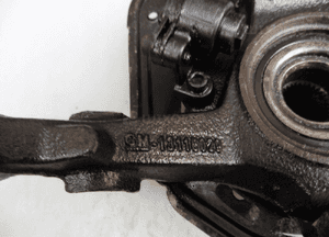 ZWROTNICA PIASTA LEWY PRZÓD OPEL MERIVA A ABS PIASTA 5 ŚRUB 1,7 DTI 9