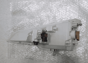 Ford ecosport halogen prawy przód GN15-13B220-MB 13