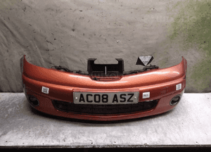 ^ ZDERZAK PRZÓD PRZEDNI NISSAN NOTE E11 R10G BORDO POMARAŃCZOWY HALOGENY 1