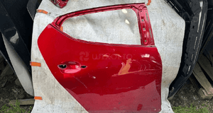 Drzwi tył tylne prawe mazda 3 iv hb 1
