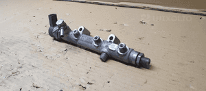 Listwa wtryskowa czujnik Audi Q5 3.0 TDI 059090 3