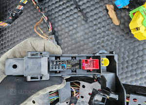 Wiazka Instalacja Wnetrza 3.2 FSI AUK Benzyna Audi A4 B7 Sedan Quattro UK Angielska 12