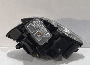 Mercedes C W204 Lampa Xenon - Prawa - 13066 5