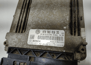 Komputer sterownik silnika touareg i 7L 2.5 tdi 0281013304 070906016DG 06- 3