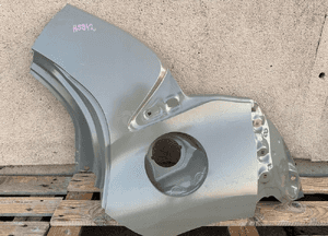 Blotnik tyl tylny lewy toyota yaris iv 4 2020- org 1