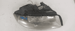 Przod przednia lampa prawa audi A4 B6 2