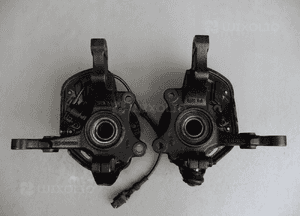 ZWROTNICA PIASTA LEWY PRZÓD OPEL MERIVA A ABS PIASTA 5 ŚRUB 1,7 DTI 2