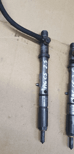 Wtrysk wtryskiwacz wtryskiwacze wtryski paliwa Audi A6 C5 2.5 TDI 059130201A 4