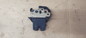 Zamek klapy bagażnika Audi A4 B8 Kombi 8K9827505 2