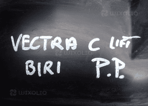 Nadkole prawy przod opelvectra c lift 13183312 radom 2