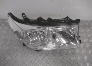 Lampa prawa przód przednia toyota land cruiser J200 2007-2015 12