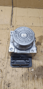 Pompa ABS sterownik Renault Trafic III Vivaro B 476605919R 93457527 1