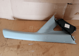 Osłona poszycie słupka prawy przód Mercedes Vito 639 A6396920101 A6396904053 2